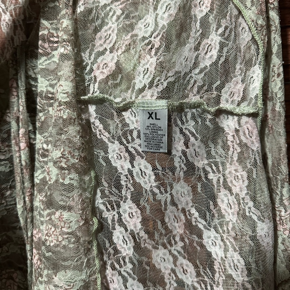 madden girl Sage Green Lace Tie-Front Women's Floral Sheer Long Sleeve Blouse - Picture 5 of 5